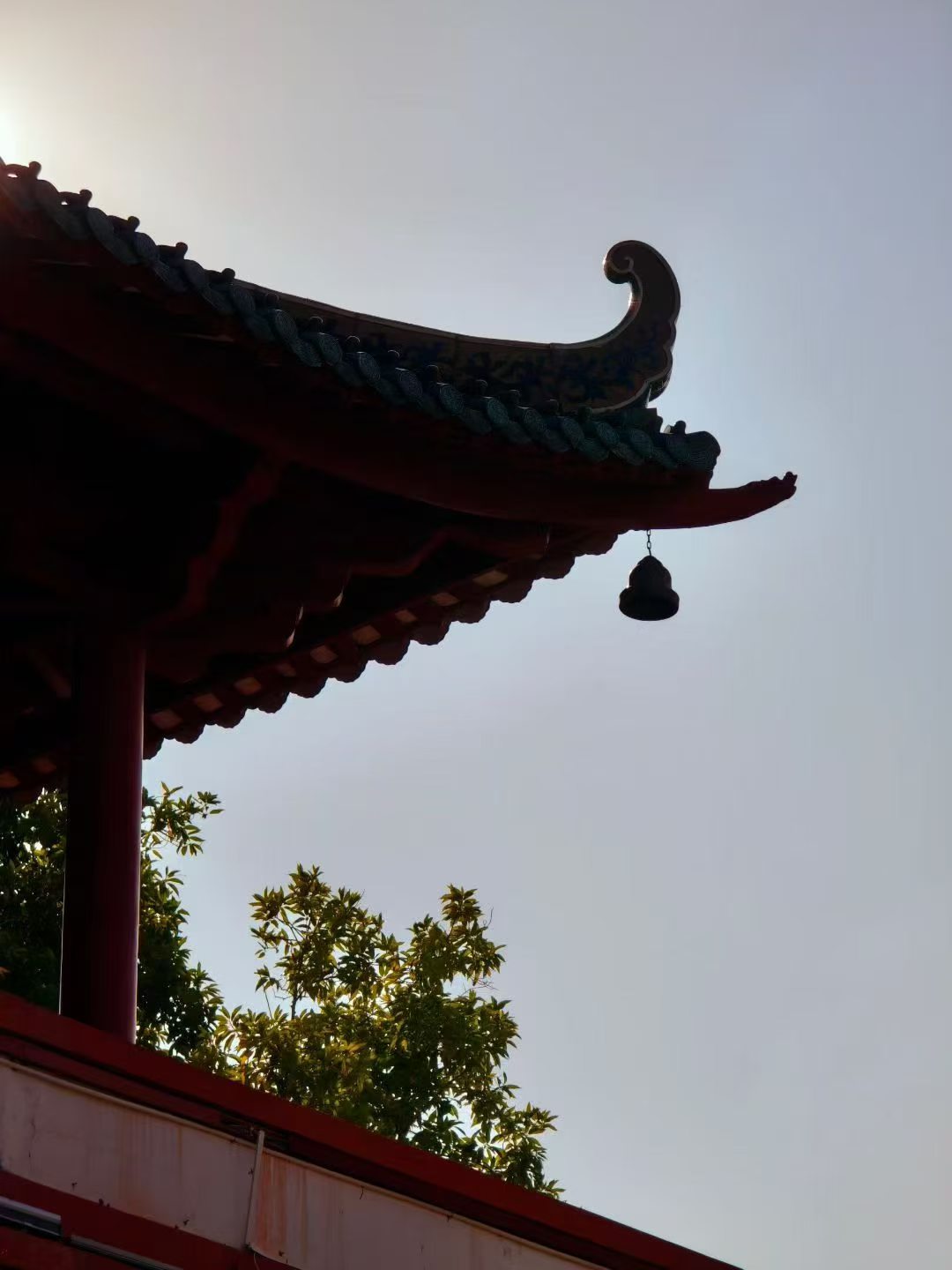 生活就好比摄影，用不同的角度去拍照，就会得到不一样的照片